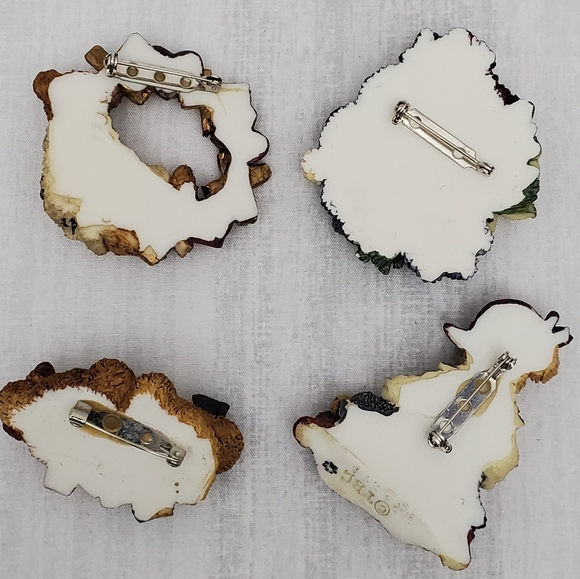 4 Boyd's Bears & Friends Brooches and Mini Pillow - Picture 5 of 11